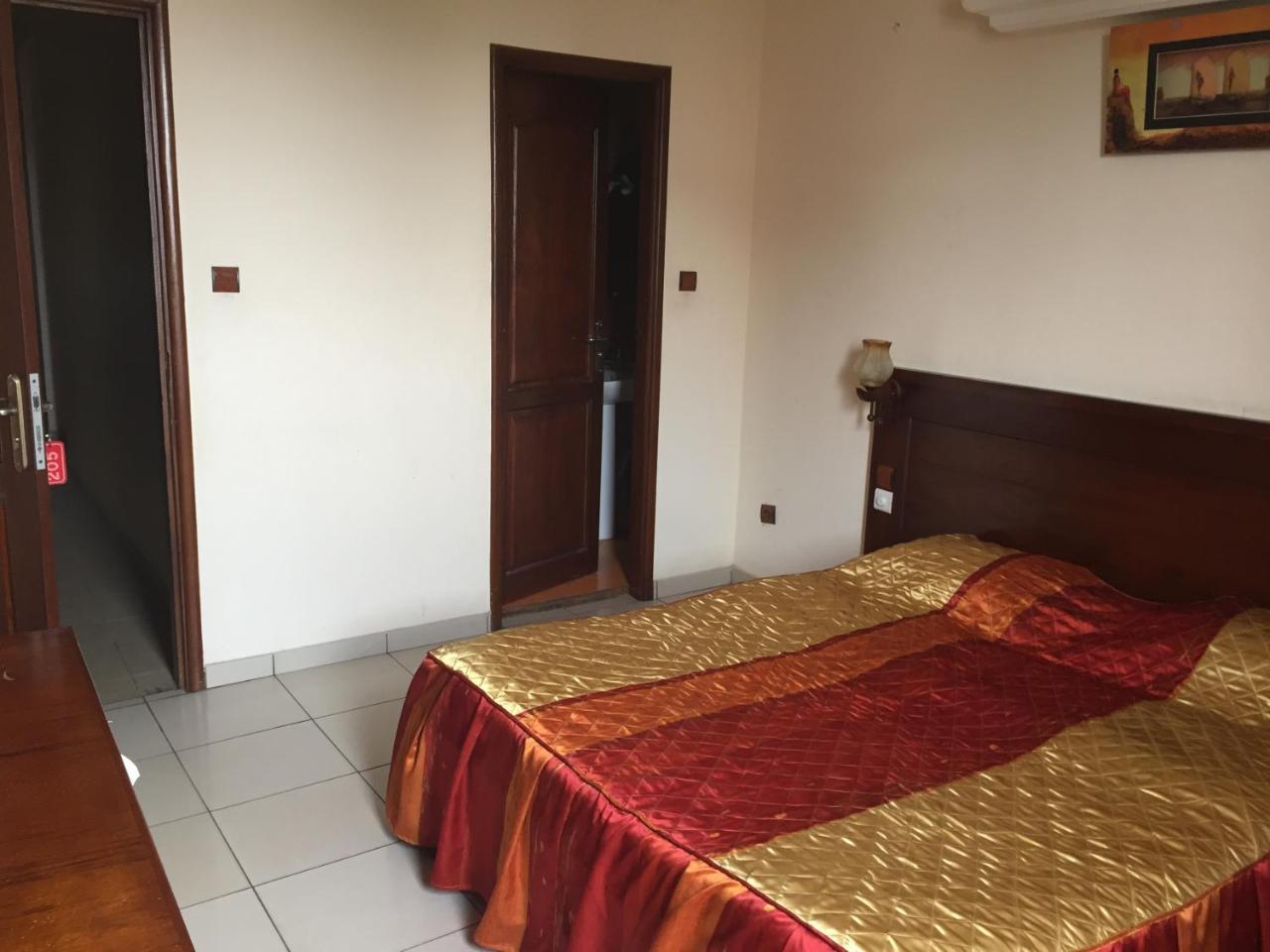 Hotel Lumiere Akwa 杜阿拉 外观 照片