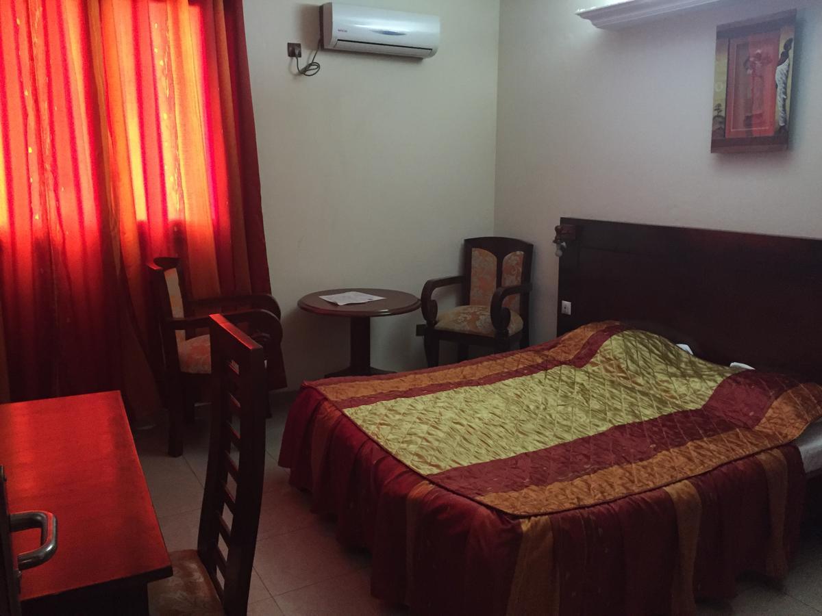 Hotel Lumiere Akwa 杜阿拉 外观 照片